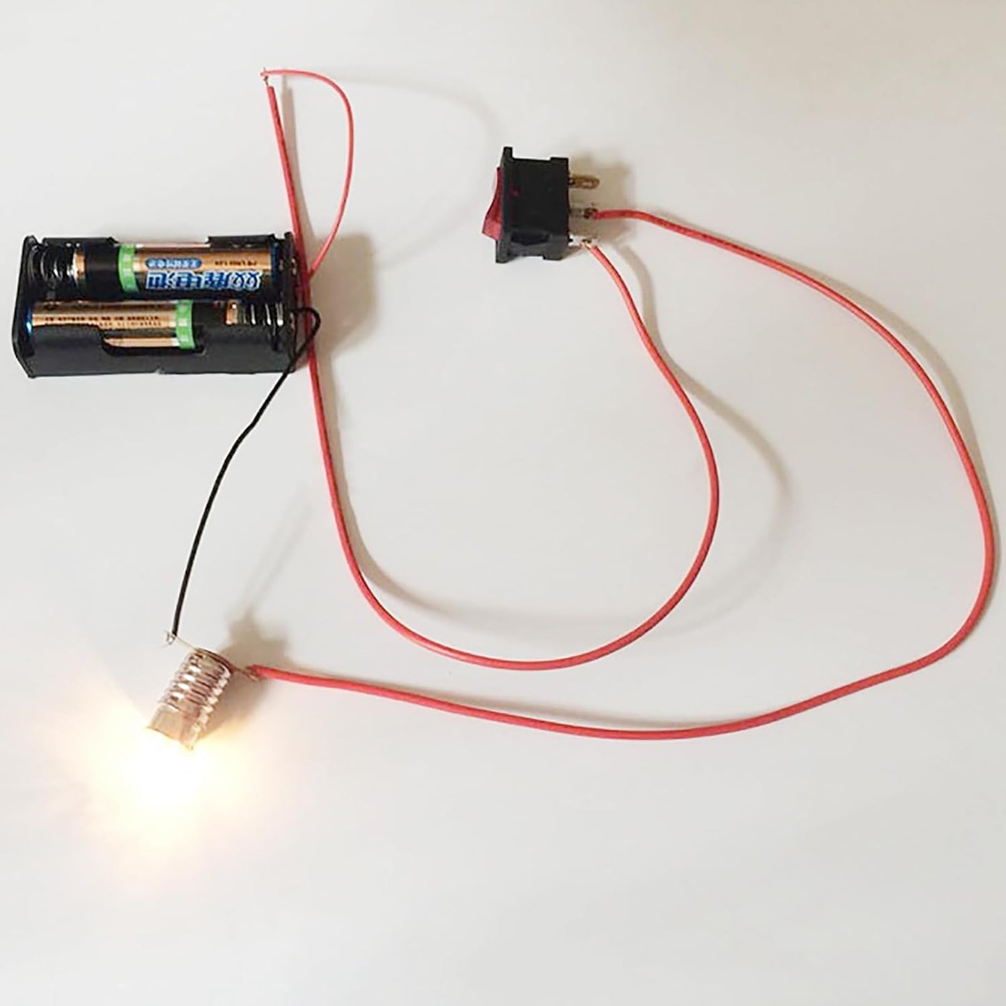 1set Electrical Circuit Experiment Kit White DIY Physics Electric Circuit Learning Starter Kit for Home School Educational Kit (Bulb Rated Voltage: 1.5V)