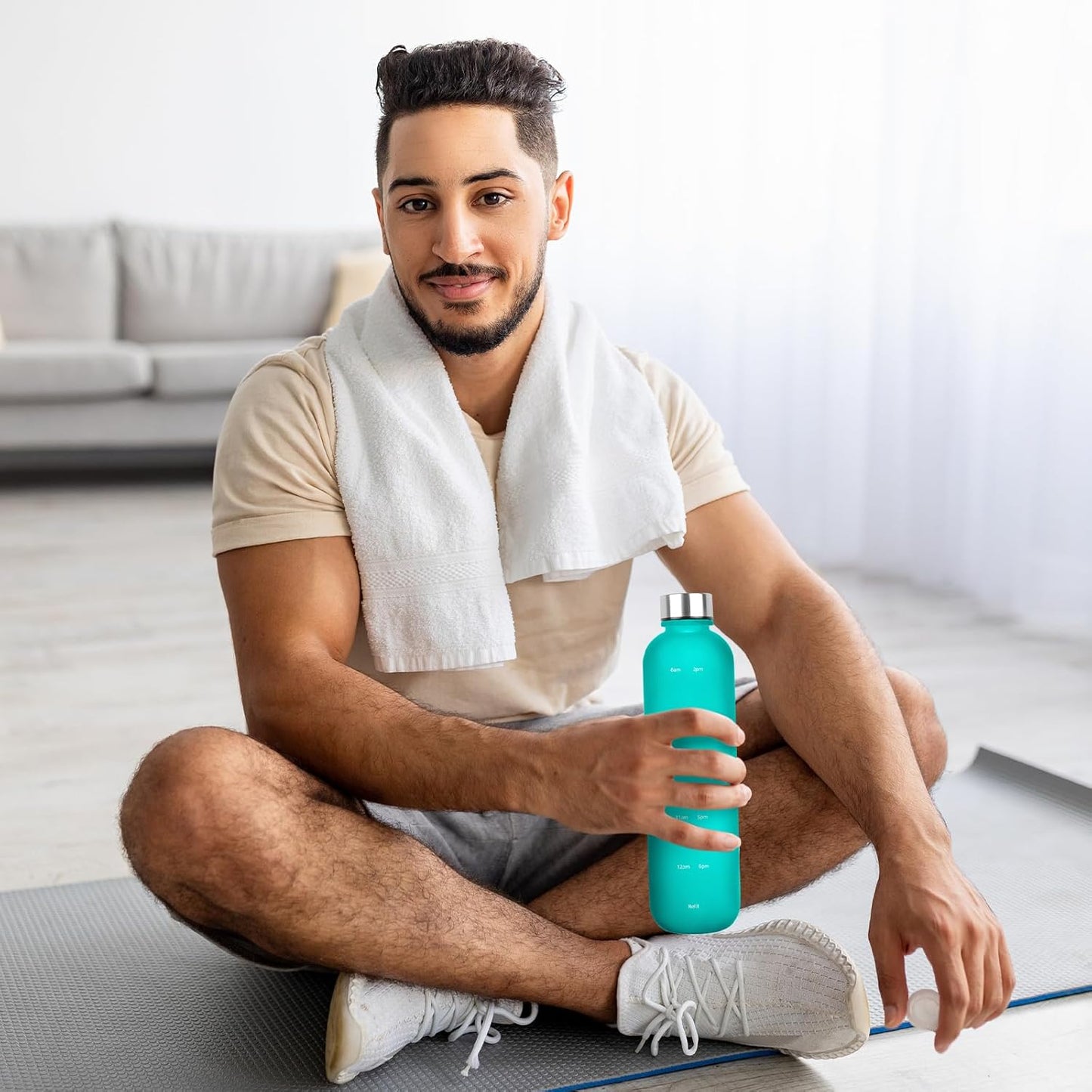 1L(33 oz) daily tracking schedule time hours reminder motivational day goals hydration capacity measured marker tracker plastic wide mouth measurements water bottle