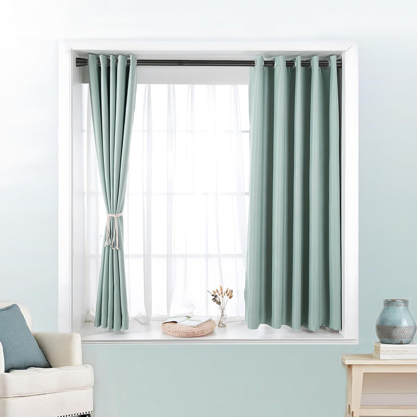 1 Pack Black Shower Curtain Rod 16 To 26 Inch Tension Shower Rod For Bathroom 7/8" Adjustable Spring Curtain Rod No Drilling Spring Rod Black Tension Curtain Rods for Windows Doorway Closet