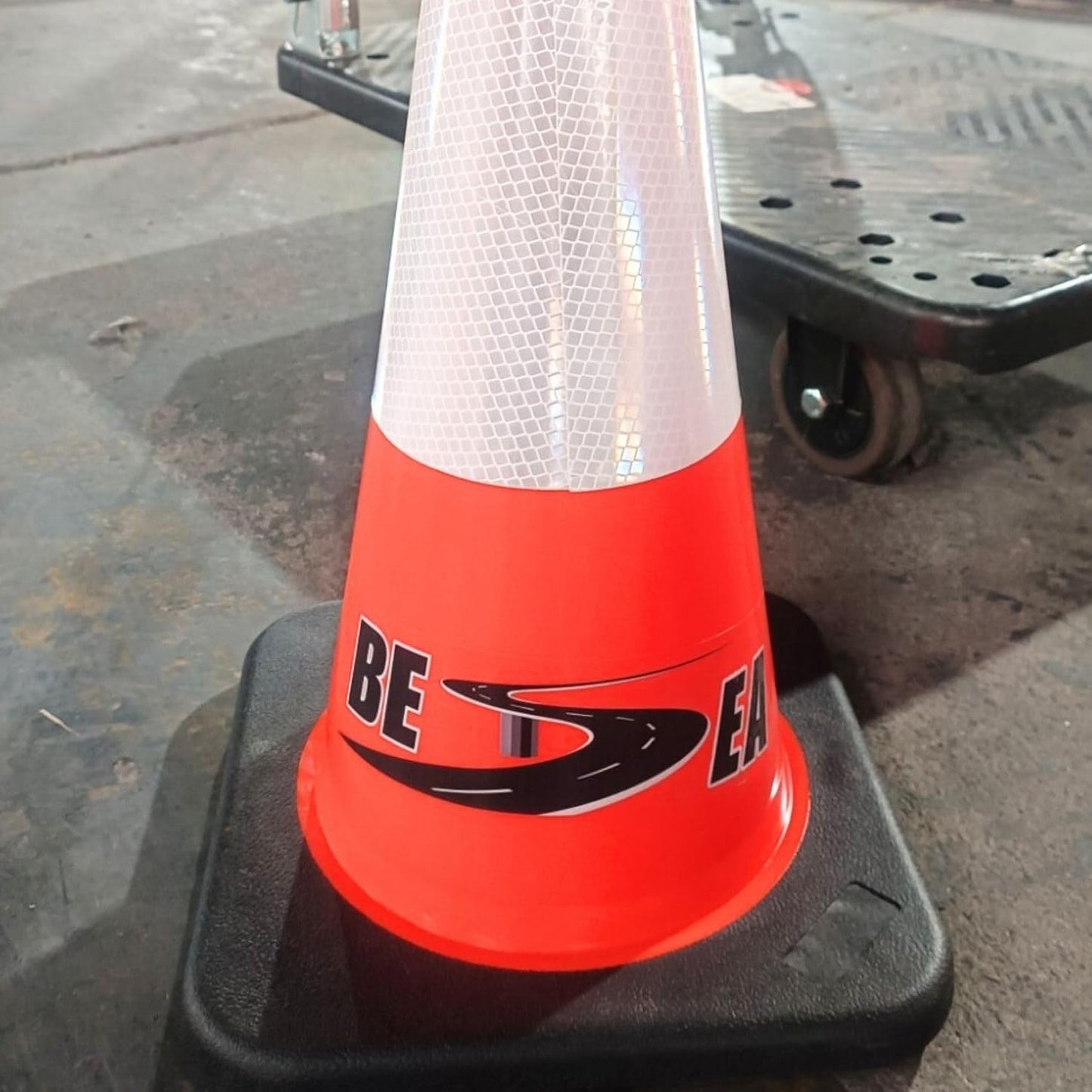 (8 Cones) BESEA 18" inch Traffic Cones Traffic Safety Cones Black Base Construction Road Parking Cone with 6" Highly Reflective Collar(8 Pack)